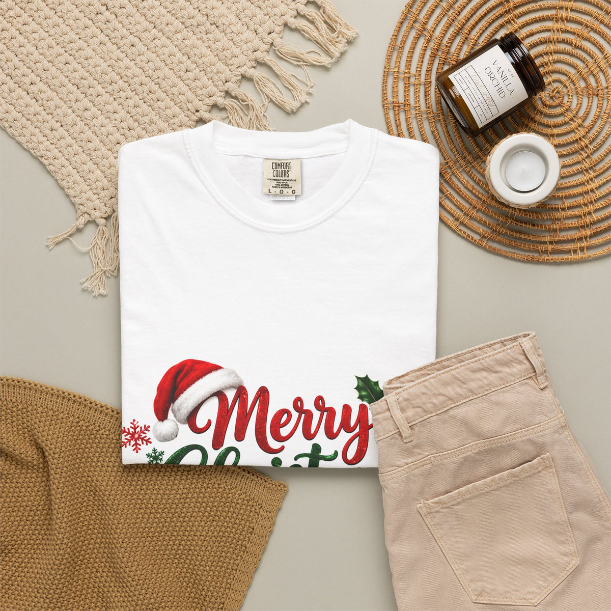 Thread Tumblrz Merry Christmas Festive Santa Hat & Wreath Graphic T-Shirt